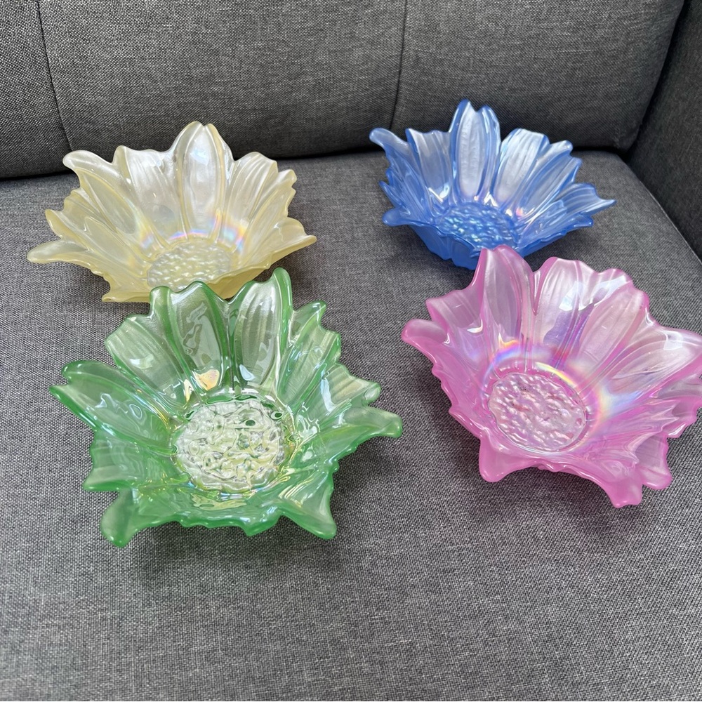 Colorful Glass Flower Bowls Set